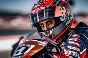 eski-motogp-yildizi-andrea-dovizioso-temsilcimiz-toprak-razgatlioglunu-ovdu-MFJ3tBSq.png