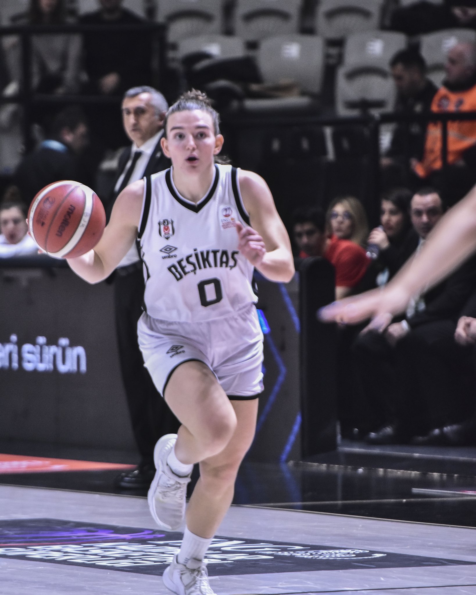 besiktas-bodrum-basketbol-87-45-KXI8v75F.jpg