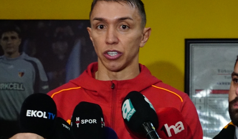 fernando-muslera-cok-onemli-bir-3-puandi-R46G89GM.jpg