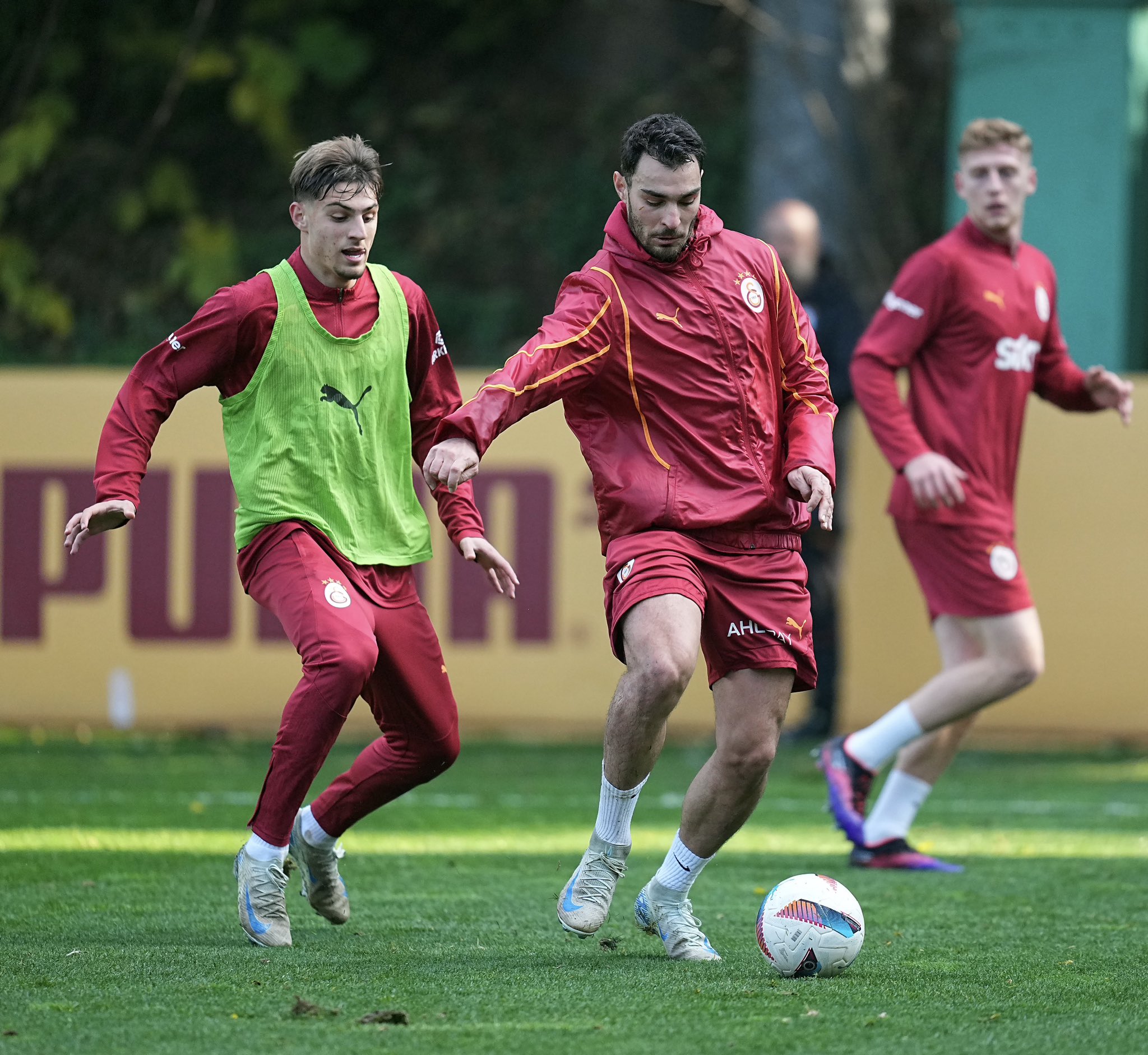 Galatasaray’da Osimhen’in doğum günü kutlandı