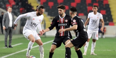 gaziantep-fk-batman-petrolspor-1-0-OgD5OyV7.jpg