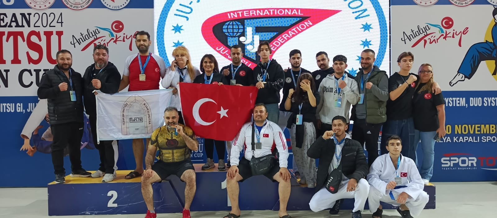 mardinli-sporcular-avrupa-jujitsu-acik-kupasinda-17-madalya-kazandi-O1p19kYe.jpg