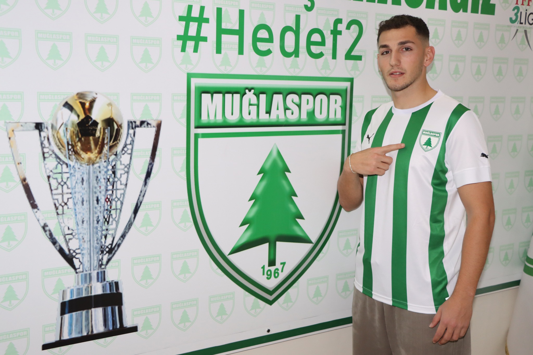 Muğlaspor’da Yasin imzayı attı